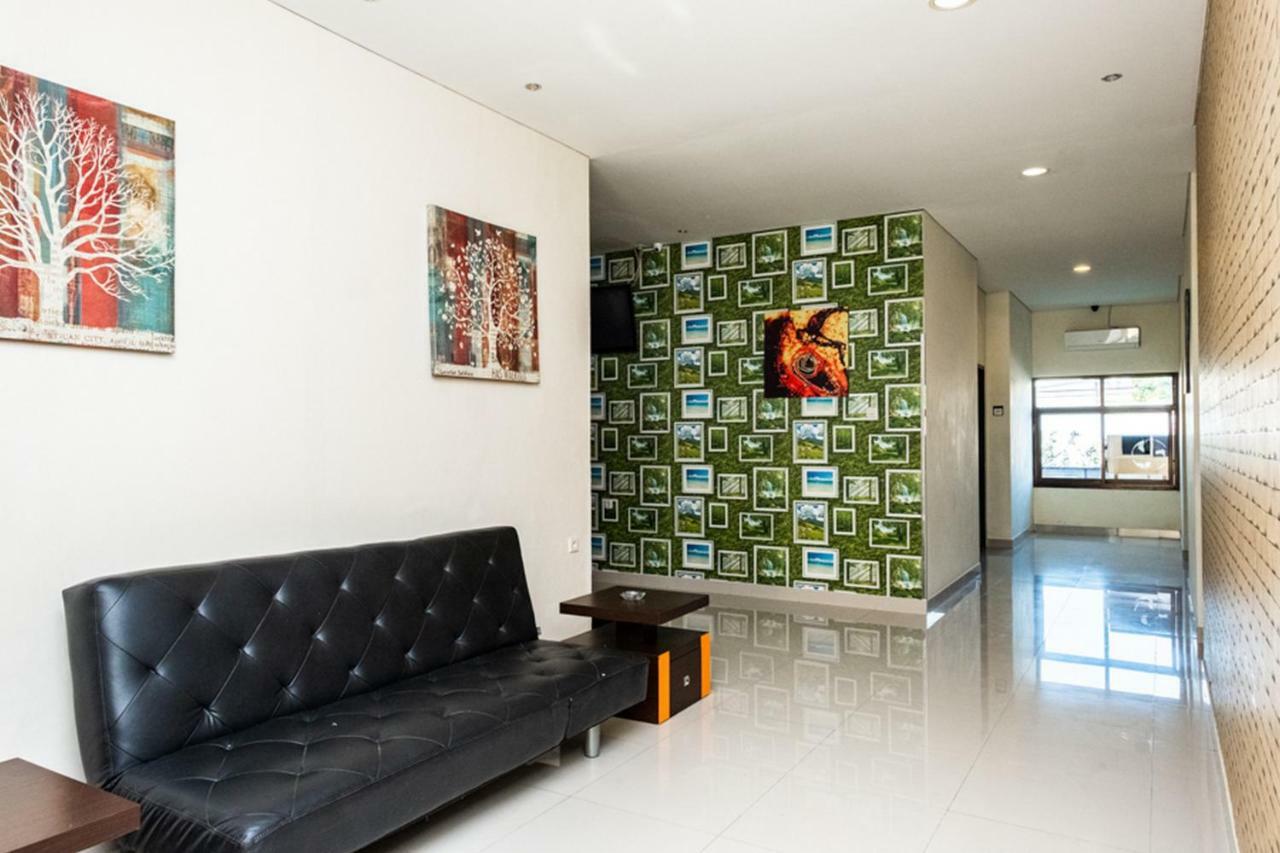Hotel Reddoorz @ Pelita Raya Rappocini Makassar Exterior foto
