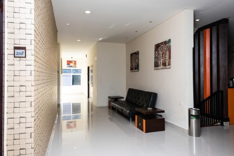 Hotel Reddoorz @ Pelita Raya Rappocini Makassar Exterior foto
